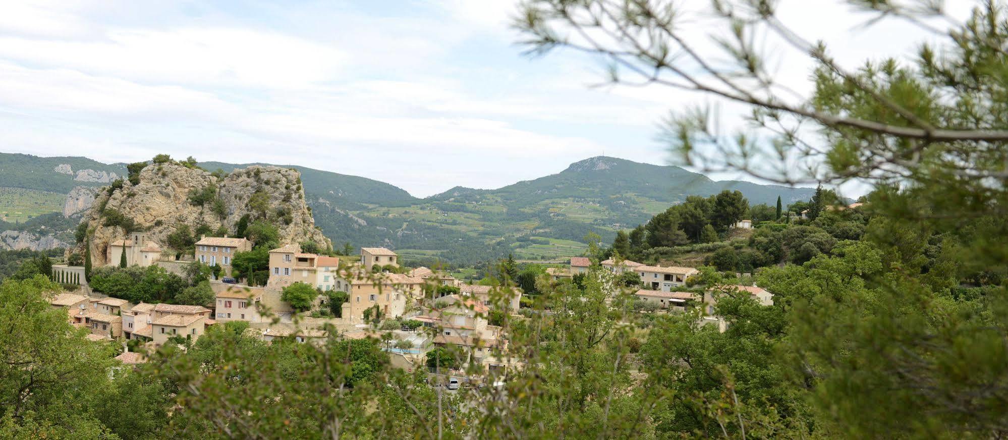 Mas De Carabelle Bed and Breakfast La Roque-Alric Exteriör bild